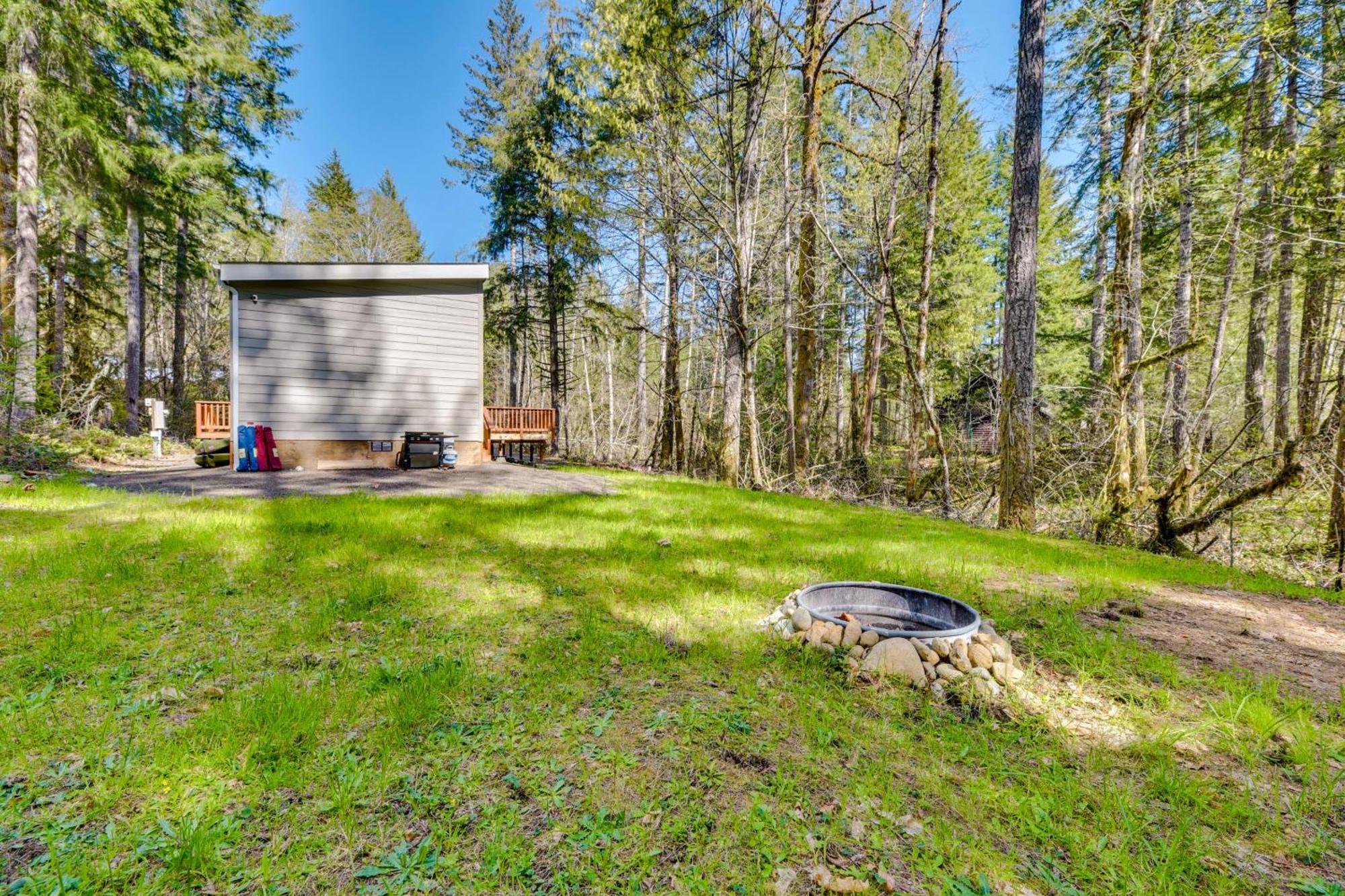 Hoodsport Vacation Rental With Private Lake Access! Eksteriør billede